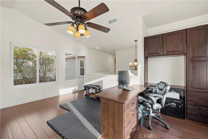 Loft/Den/Office/Gym