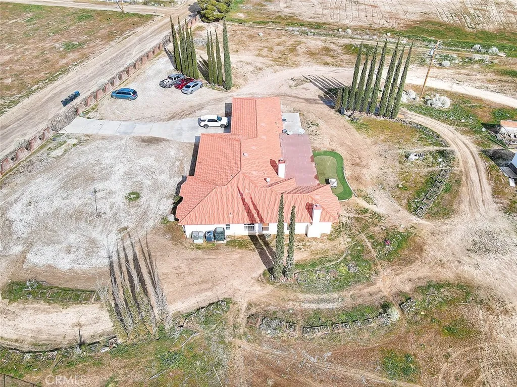 11077 Valle Vista Road, Phelan, California 92371 home-pic-72