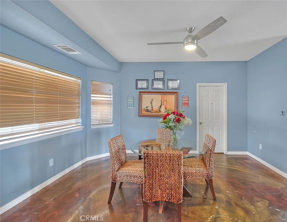 11077 Valle Vista Road, Phelan, California 92371 home-pic-32