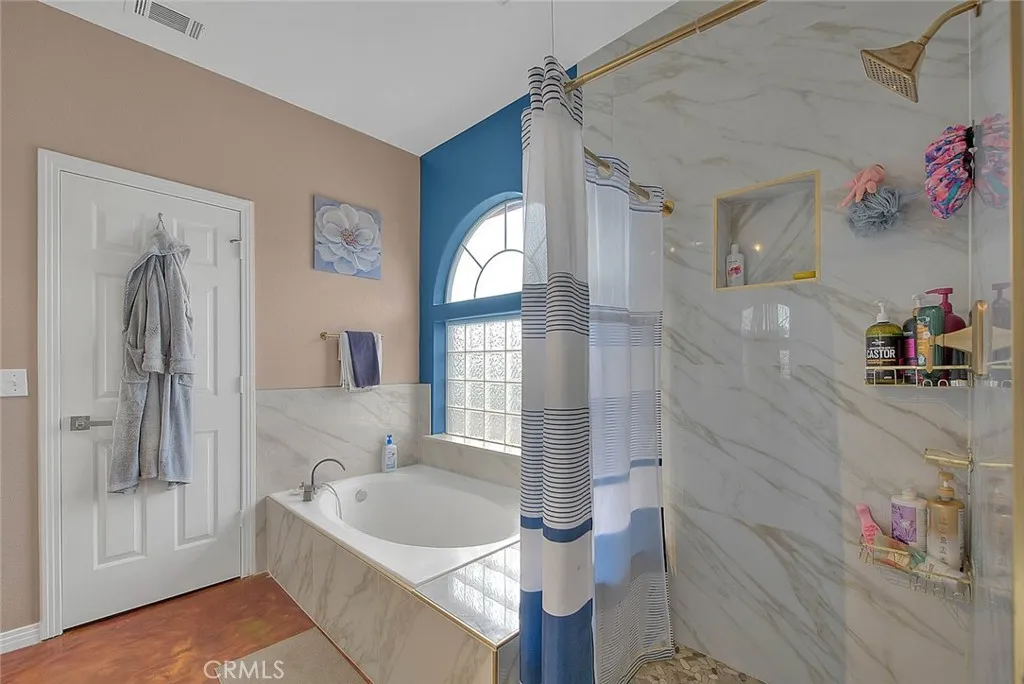 11077 Valle Vista Road, Phelan, California 92371 home-pic-44
