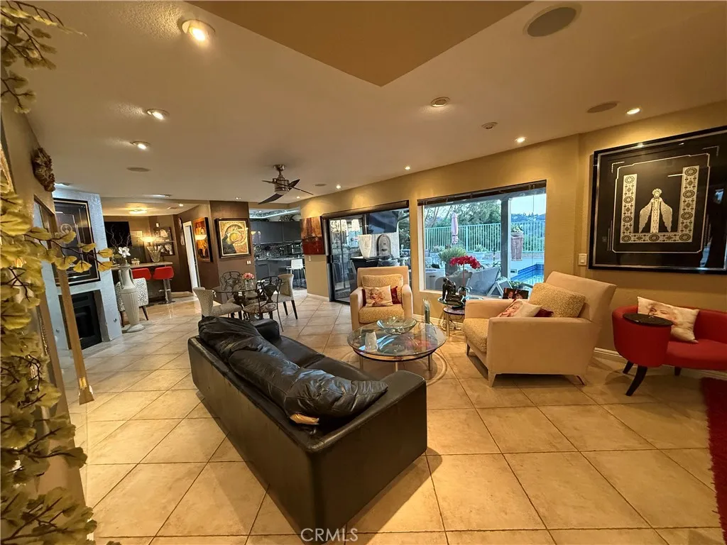 22924 Rio Lobos Road, Diamond Bar, California 91765 home-pic-16