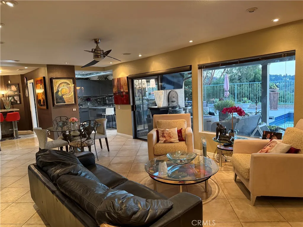 22924 Rio Lobos Road, Diamond Bar, California 91765 home-pic-17
