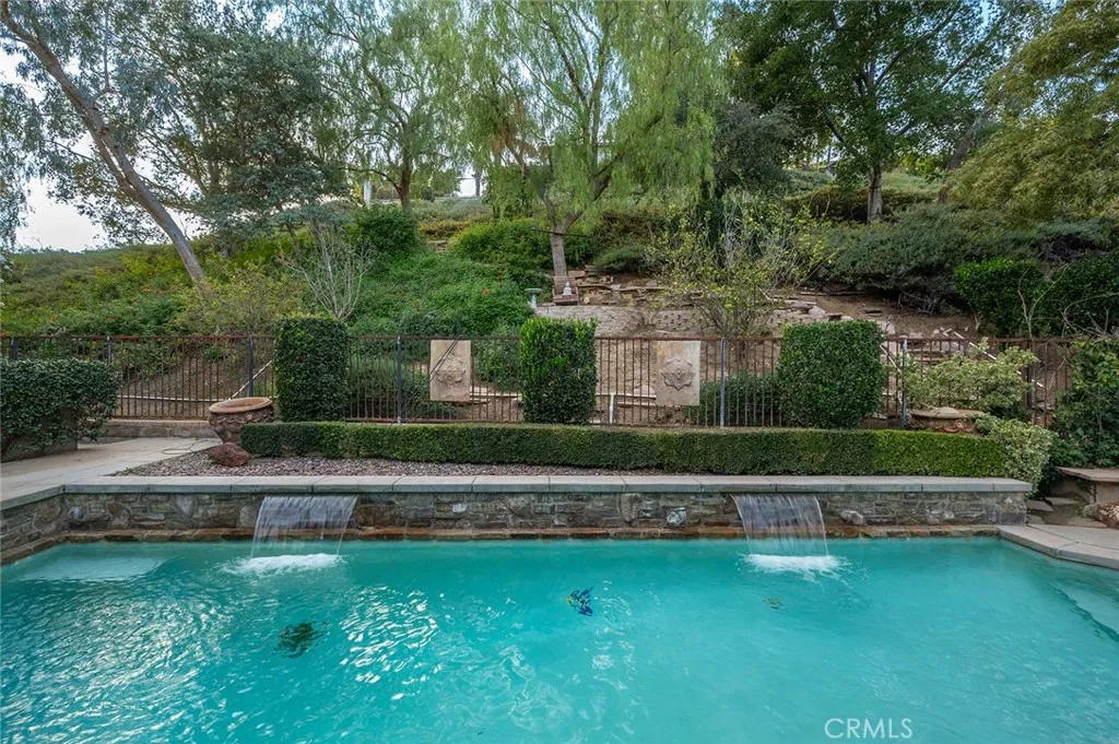 29123 Black Pine, Saugus, California 91390 home-pic-62
