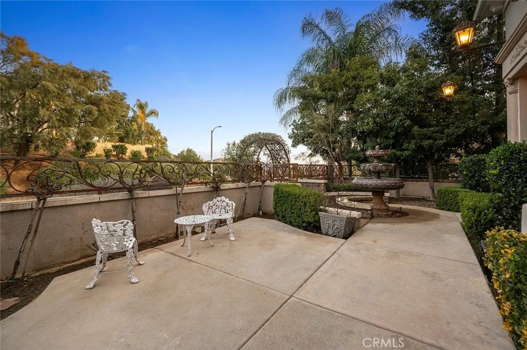 29123 Black Pine, Saugus, California 91390 home-pic-6