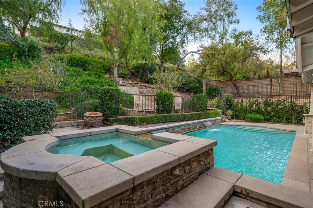 29123 Black Pine, Saugus, California 91390 home-pic-55
