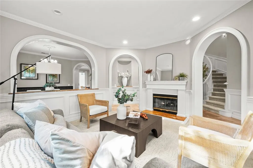 29123 Black Pine, Saugus, California 91390 home-pic-12