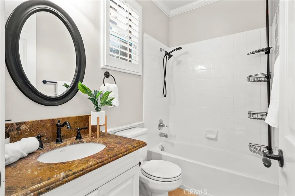 29123 Black Pine, Saugus, California 91390 home-pic-28