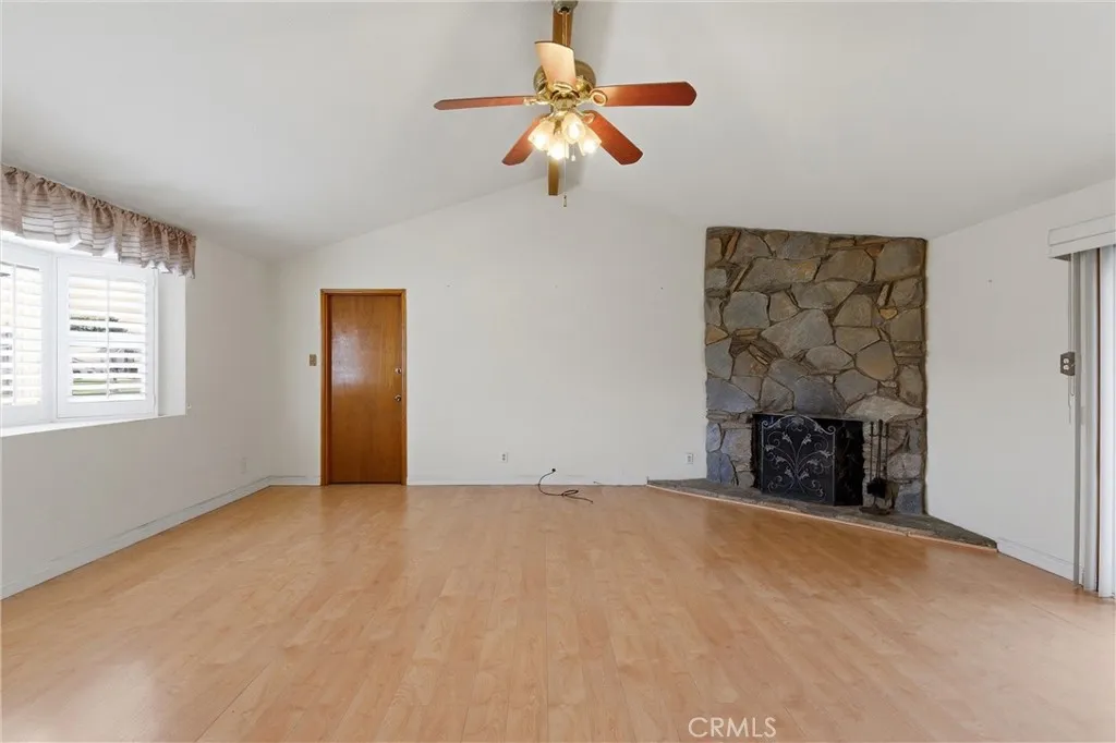 14725 La Capelle, La Mirada, California 90638 home-pic-18