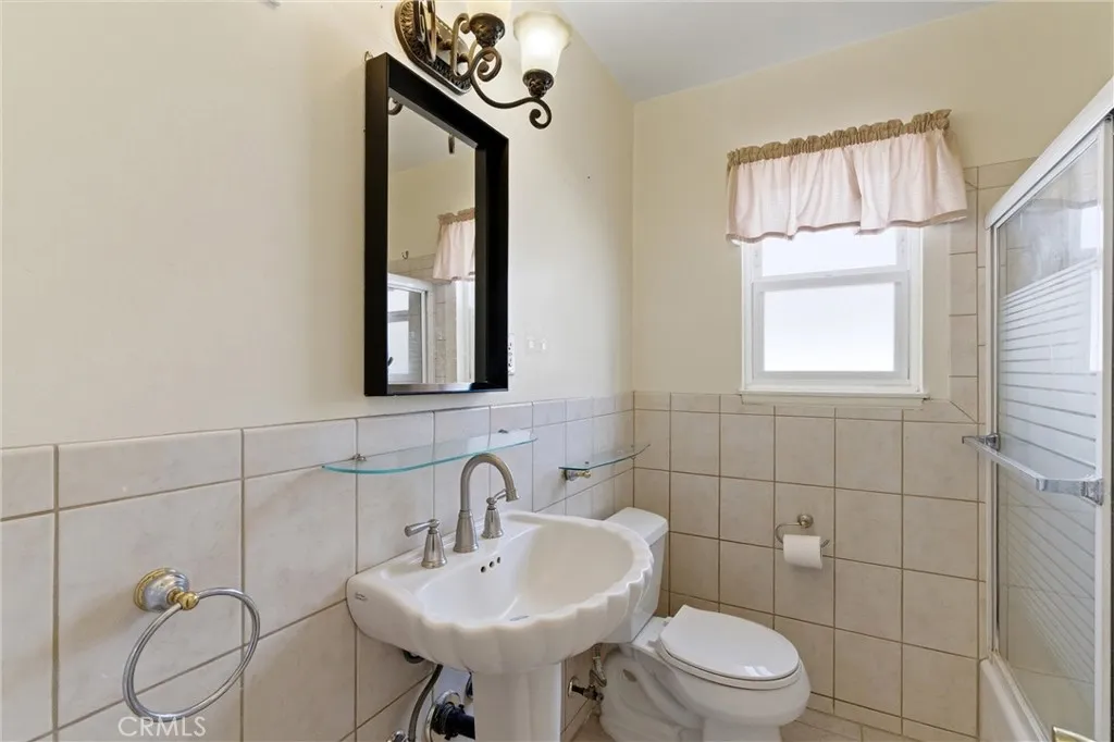 14725 La Capelle, La Mirada, California 90638 home-pic-16