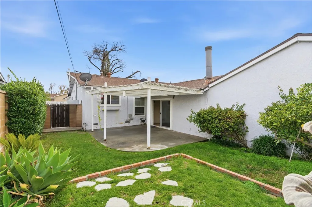 14725 La Capelle, La Mirada, California 90638 home-pic-24
