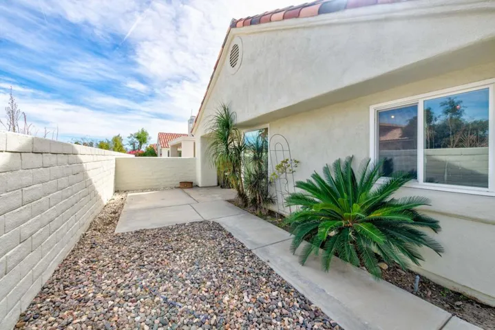 77568 Calle Las Brisas N MLS-7
