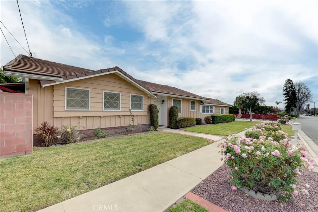 910 S 5th, Arcadia, California 91006 home-pic-2
