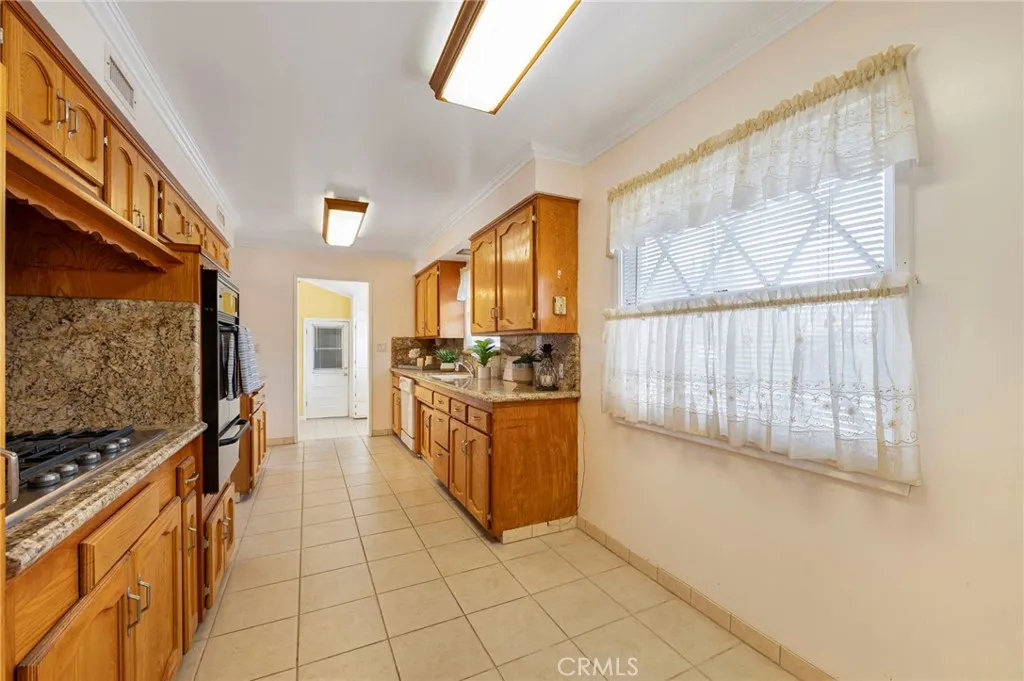 910 S 5th, Arcadia, California 91006 home-pic-6