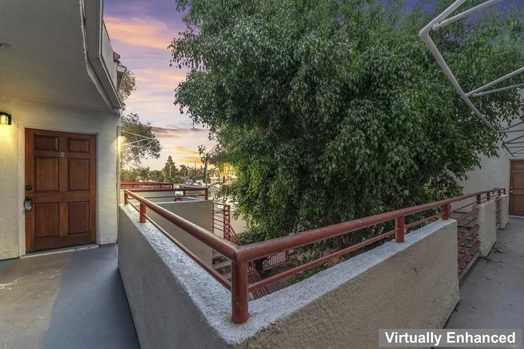 390 E Madison H, El Cajon, California 92020 home-pic-24