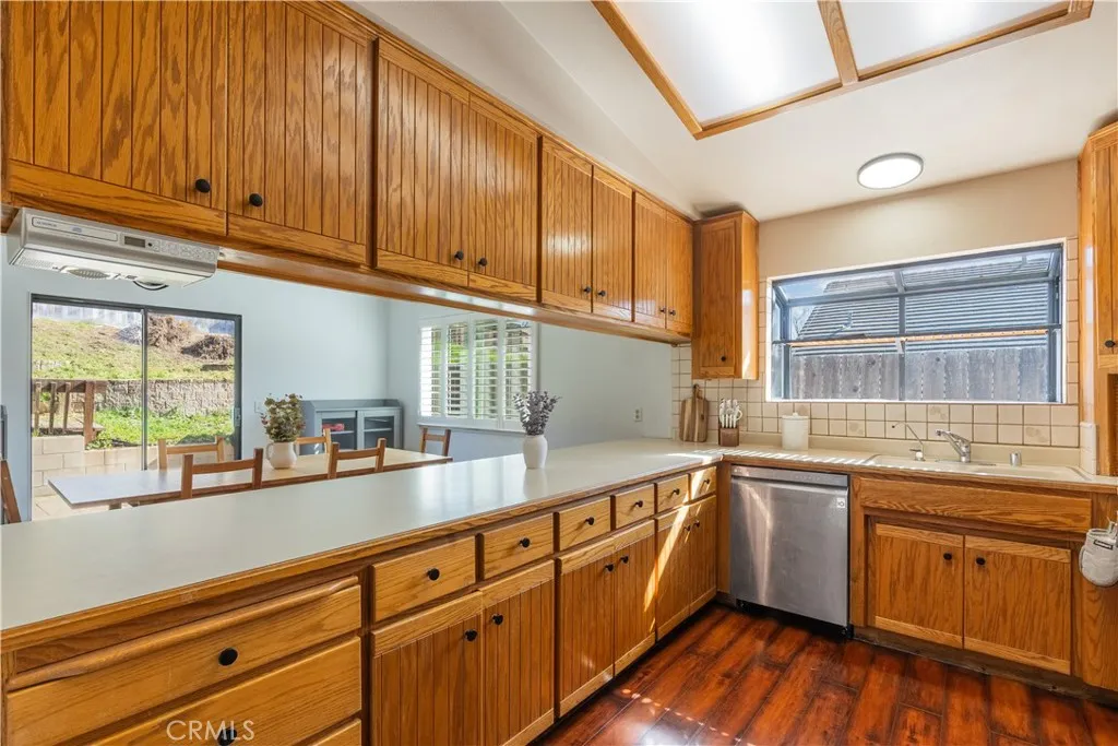 1736 Wade, Paso Robles, California 93446 home-pic-6
