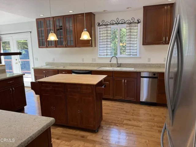 20241015_210512172_iOS