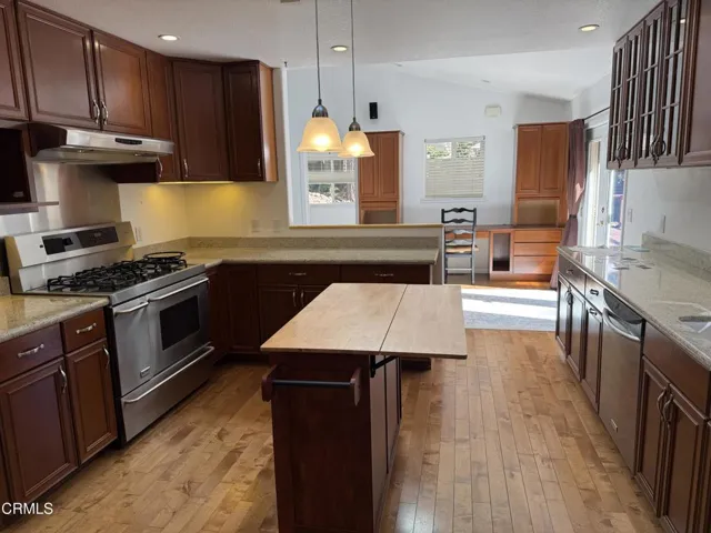 20241015_210529825_iOS