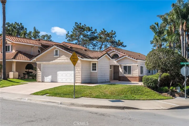 28301 La Bajada, Laguna Niguel, California 92677