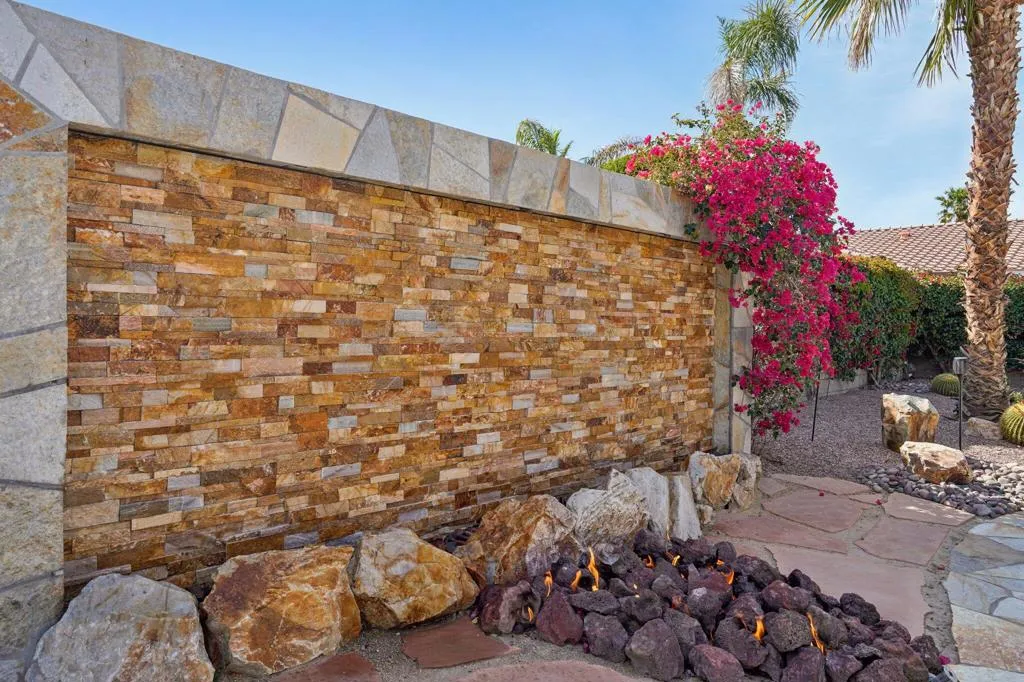 60519 Lace Leaf Court, La Quinta, California 92253 home-pic-30