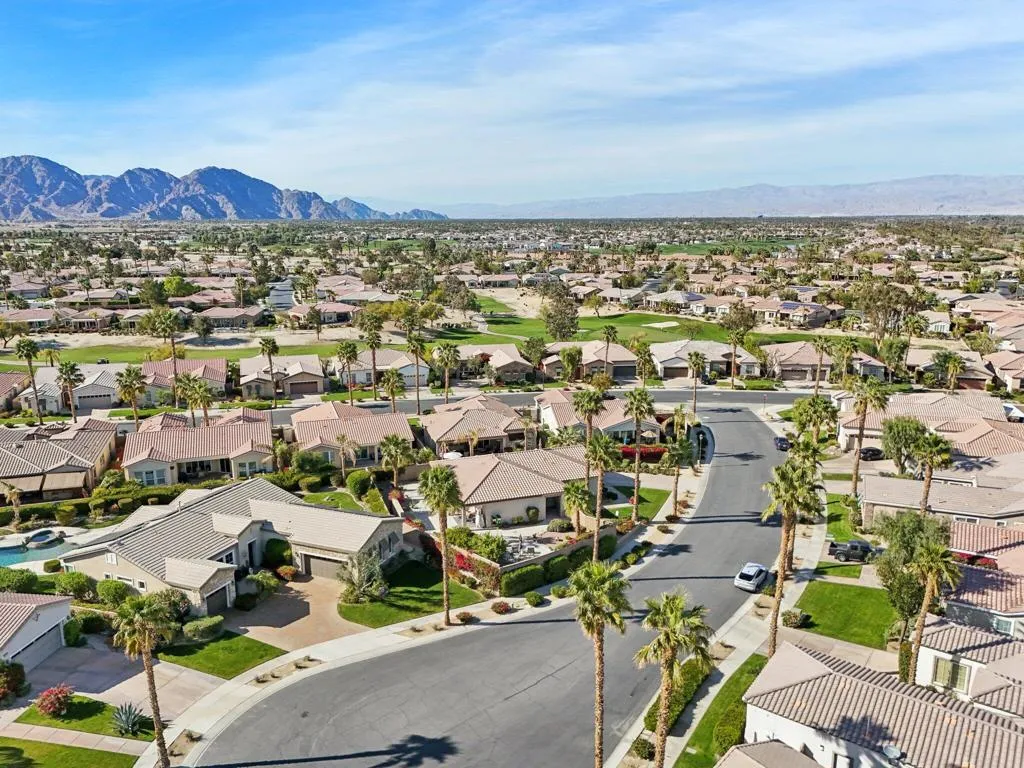 60519 Lace Leaf Court, La Quinta, California 92253 home-pic-36