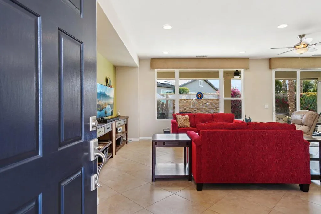 60519 Lace Leaf Court, La Quinta, California 92253 home-pic-6
