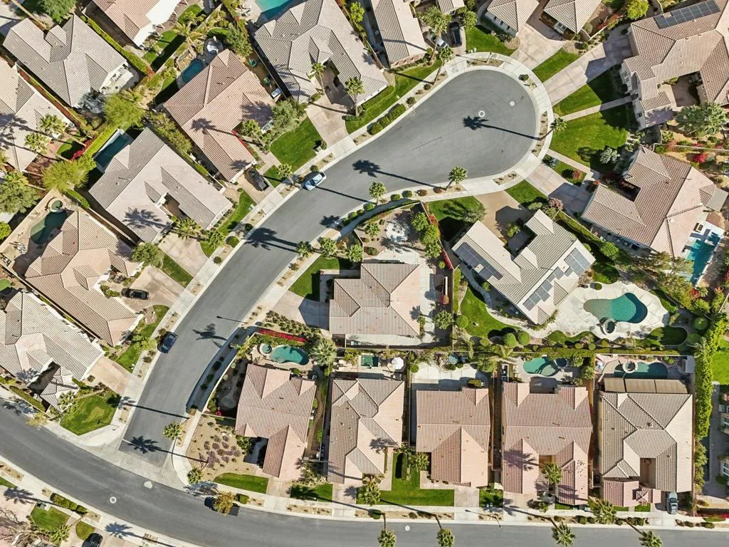 60519 Lace Leaf Court, La Quinta, California 92253 home-pic-35