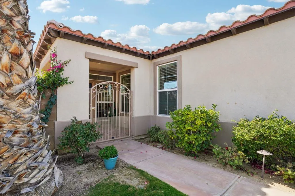 60519 Lace Leaf Court, La Quinta, California 92253 home-pic-4