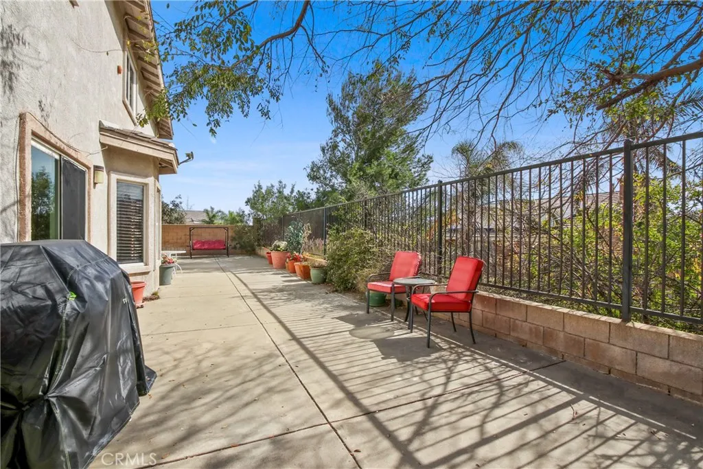 14573 Calgary, Fontana, California 92336 home-pic-32