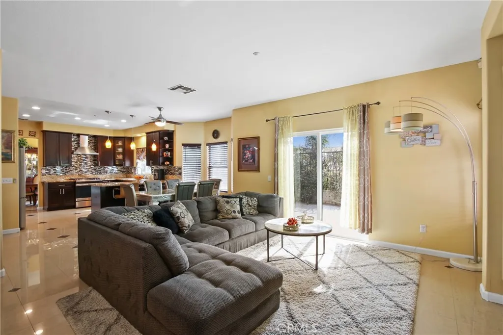 14573 Calgary, Fontana, California 92336 home-pic-10