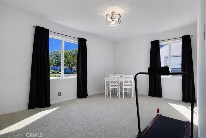 4151 Los Coyotes Diagonal, Lakewood, California 90713