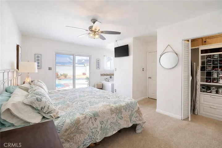 4151 Los Coyotes Diagonal, Lakewood, California 90713