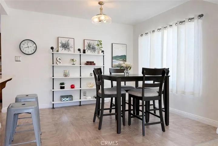 4151 Los Coyotes Diagonal, Lakewood, California 90713