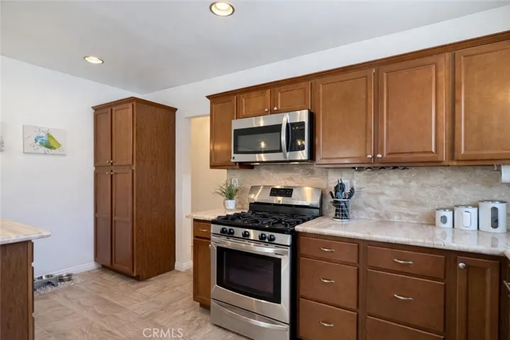 4151 Los Coyotes Diagonal, Lakewood, California 90713