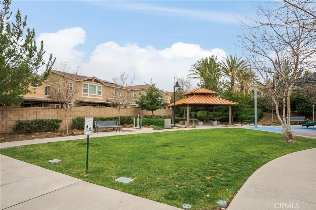 7194 Crescrendo Lane, Fontana, California 92336 home-pic-31