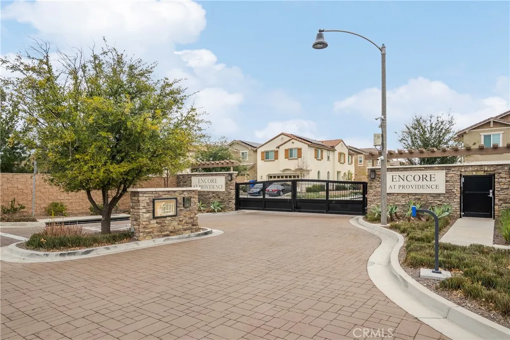 7194 Crescrendo Lane, Fontana, California 92336 home-pic-29