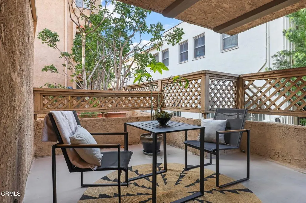640 S Lake Avenue 105, Pasadena, California 91106 home-pic-23
