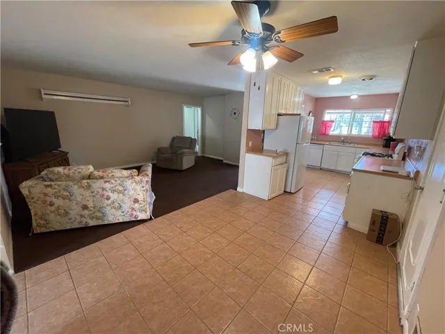 1380 Teakwood, Hemet, California 92543