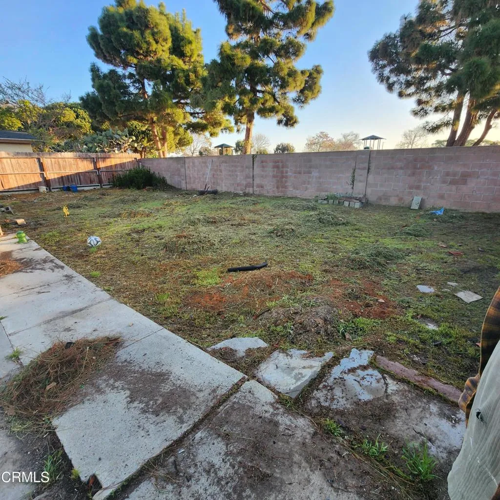 4710 Clover Drive, Oxnard, California 93033 home-pic-3