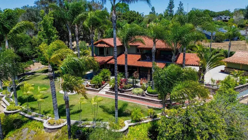 3097 Green Heather Lane, Fallbrook, California 92028