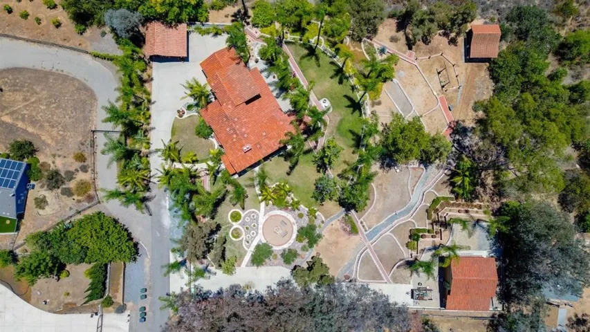 3097 Green Heather Lane, Fallbrook, California 92028