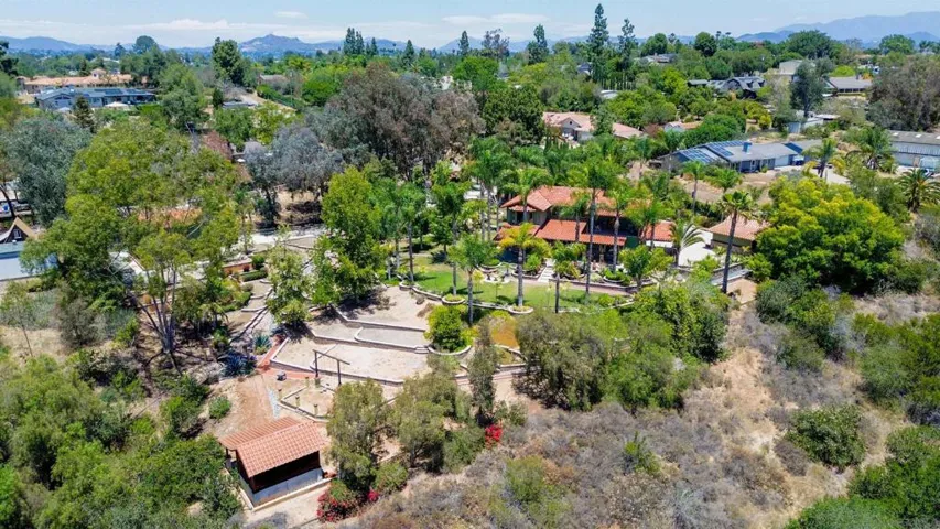 3097 Green Heather Lane, Fallbrook, California 92028