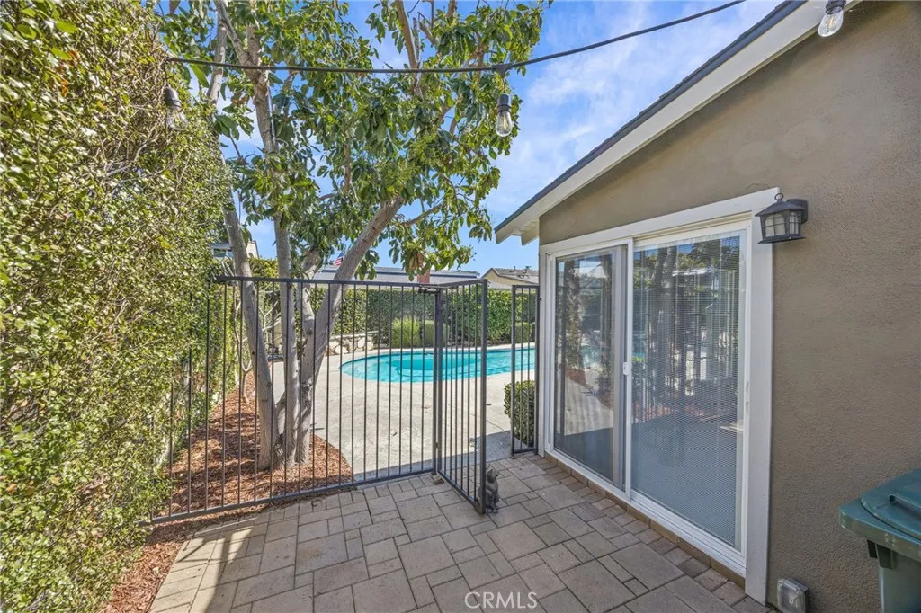 18864 Cordata, Fountain Valley, California 92708 home-pic-37