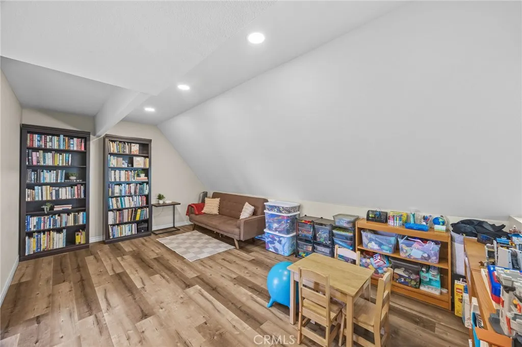 18864 Cordata, Fountain Valley, California 92708 home-pic-26