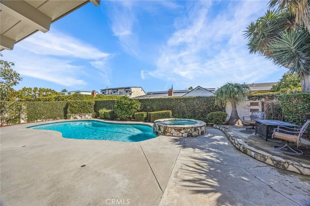 18864 Cordata, Fountain Valley, California 92708 home-pic-35