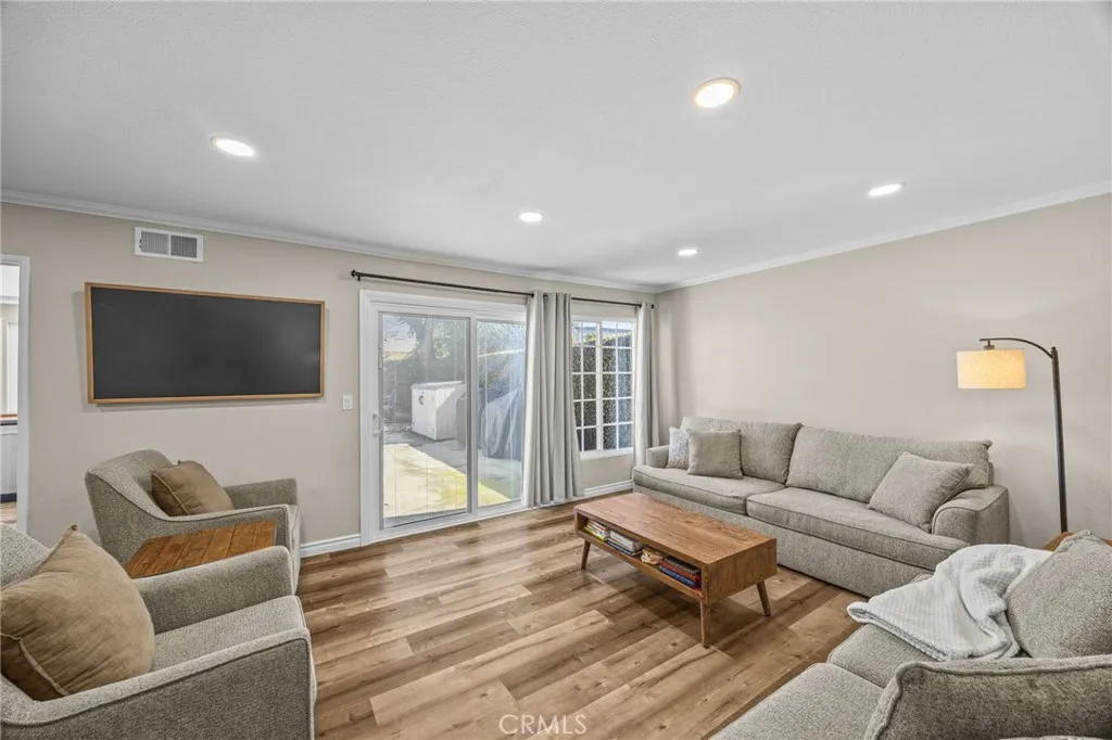 18864 Cordata, Fountain Valley, California 92708 home-pic-8
