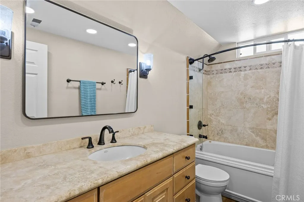 18864 Cordata, Fountain Valley, California 92708 home-pic-31