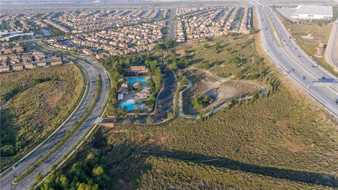 3999 Quartzite Lane, San Bernardino, California 92407 home-pic-54