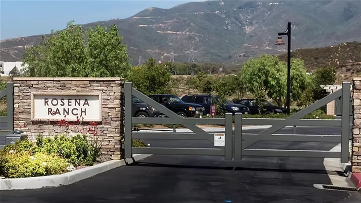 3999 Quartzite Lane, San Bernardino, California 92407 home-pic-38