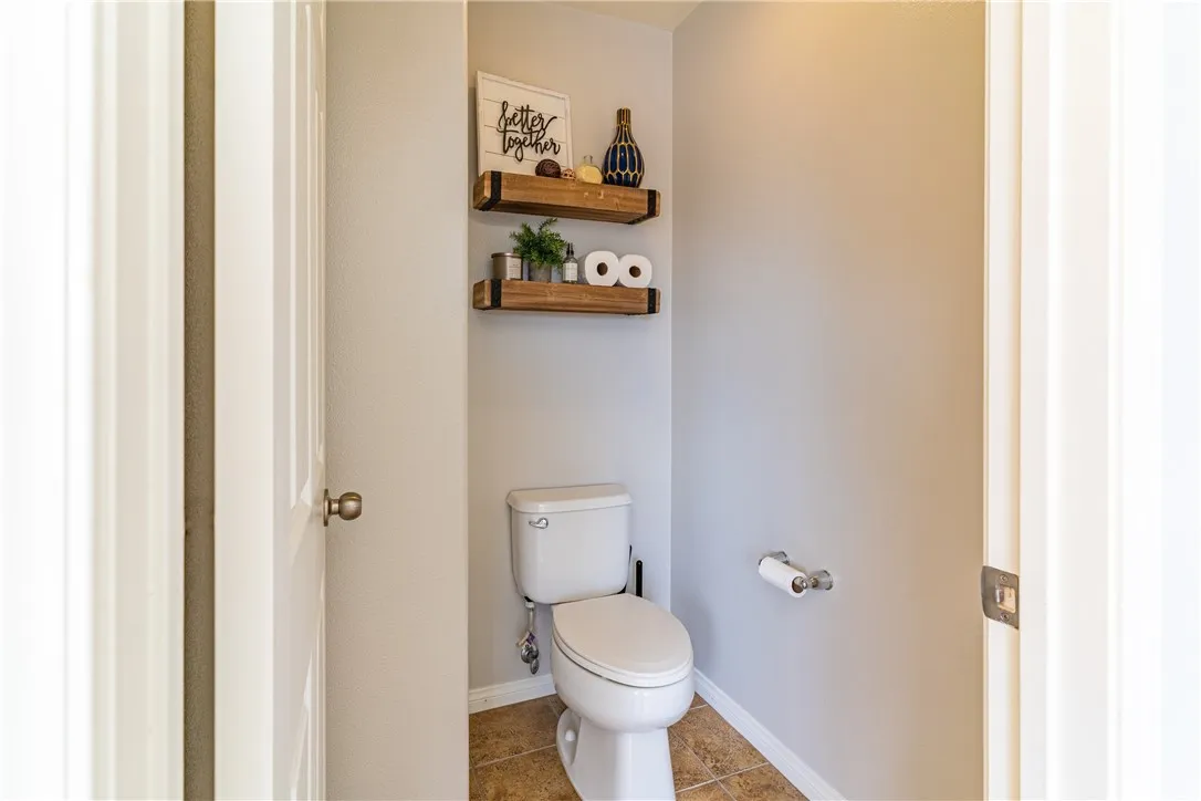 3999 Quartzite Lane, San Bernardino, California 92407 home-pic-30