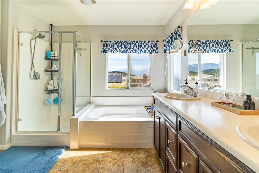 3999 Quartzite Lane, San Bernardino, California 92407 home-pic-31